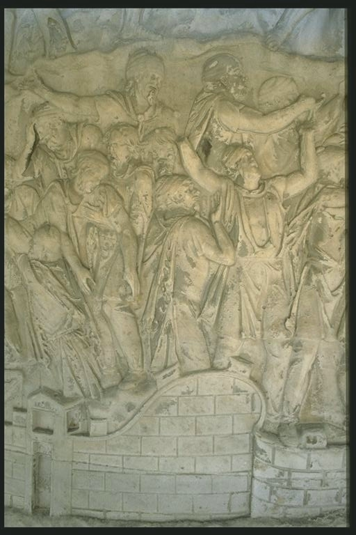 Dead and dying Dacians